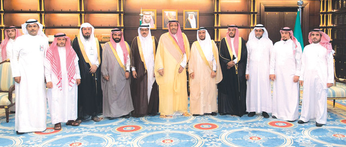  أمير الباحة خلال لقاء القيادات التعليمية