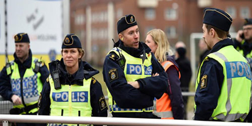 الشرطة السويدية تحقِّق في إضرام نار متعمَّد بأحد المساجد باستوكهولم 