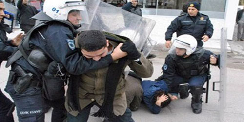 تركيا تأمر باعتقال 133 موظفًا حكوميًا فيما يتصل بمحاولة الانقلاب 