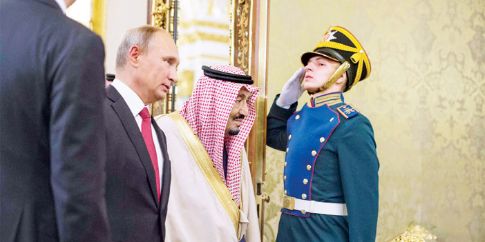  الرئيس الروسي مستقبلاً الملك سلمان