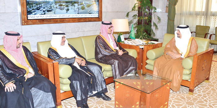  الأمير فيصل بن بندر يستقبل محافظ الهيئة العامة للزكاة والدخل