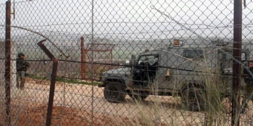 الاحتلال يعتقل فلسطينيين على السياج الفاصل شرق خان يونس 