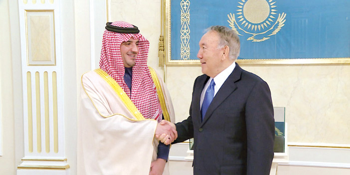  رئيس كازاخستان خلال لقائه سمو وزير الداخلية