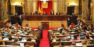 برلمان كتالونيا يجتمع الخميس لاتخاذ قرار بشأن الرد على مدريد 