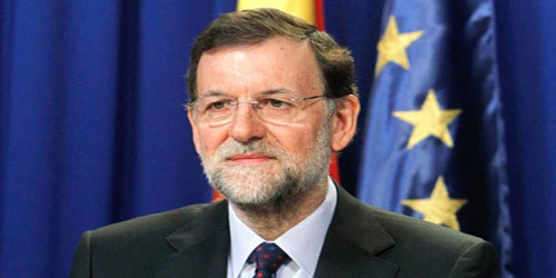 رئيس وزراء إسبانيا يتولى رئاسة إقليم كتالونيا ويقيل رئيس الشرطة المحلية 