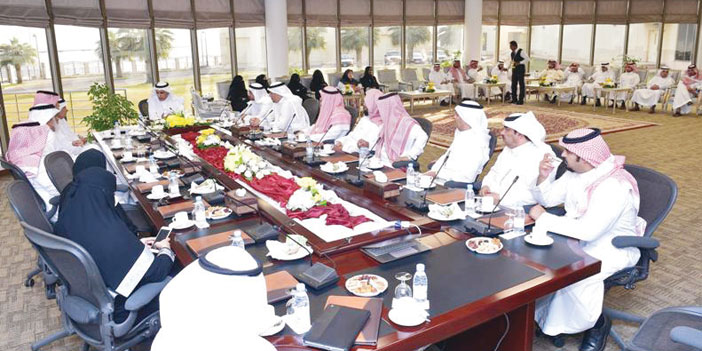  لقاء مسؤولي الهيئة الملكية بالجبيل وعدد من أعضاء مجلس الشورى