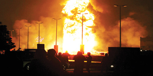 البحرين: حريق أنابيب النفط عمل تخريبي بأذرع إيرانية 