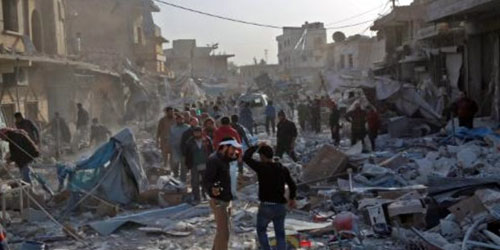 61 قتيلاً حصيلة جديدة للغارات على بلدة الأتارب السورية 