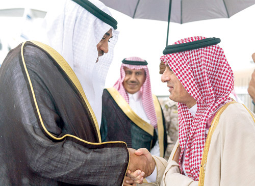 النائب الأول لرئيس مجلس الوزراء وزير الخارجية بدولة الكويت يصل الرياض 