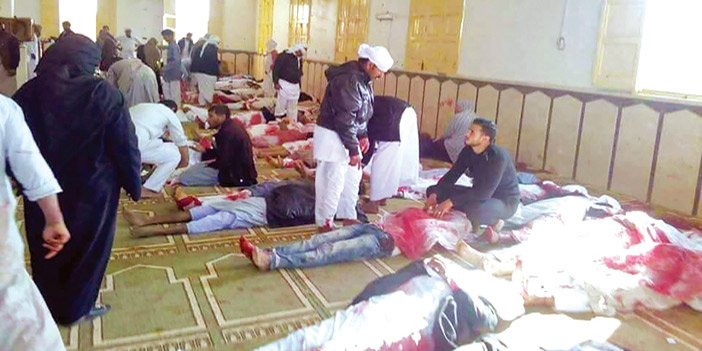  جثث  الشهداء داخل المسجد