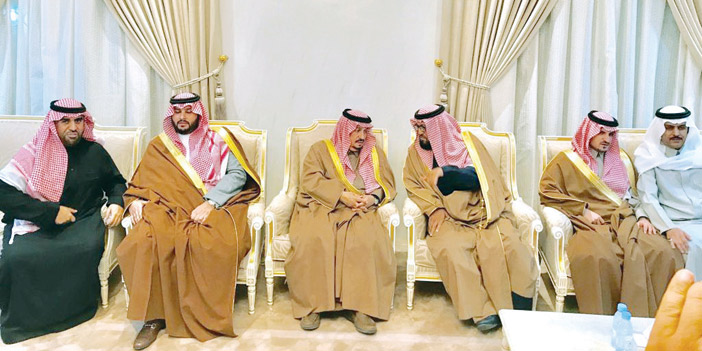 أمير منطقة الرياض يعزّي أسرة المقيرن 