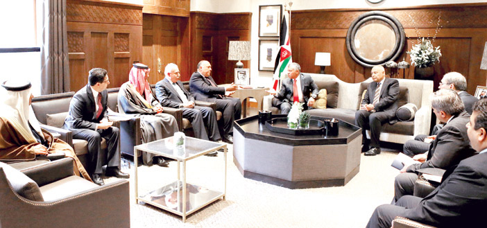 عاهل الأردن الملك عبد الله يجتمع مع الوفد الوزاري المصغر بشأن القدس ويؤكد أهمية تكثيف جهودهم