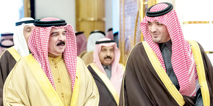  ملك البحرين خلال لقائه سمو وزير الداخلية