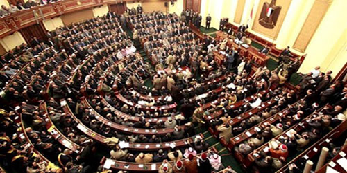 البرلمان المصري يوافق على مد الطوارئ لثلاثة أشهر 