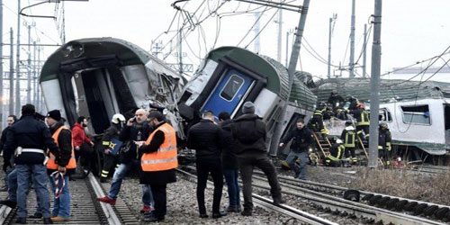 قتيلان في حادث قطار ركاب قرب ميلانو الإيطالية 