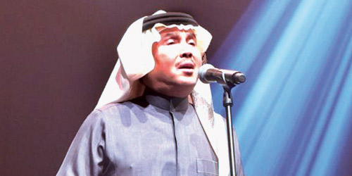 فنان العرب يحي حفلا في العاصمة البحرينية المنامة 