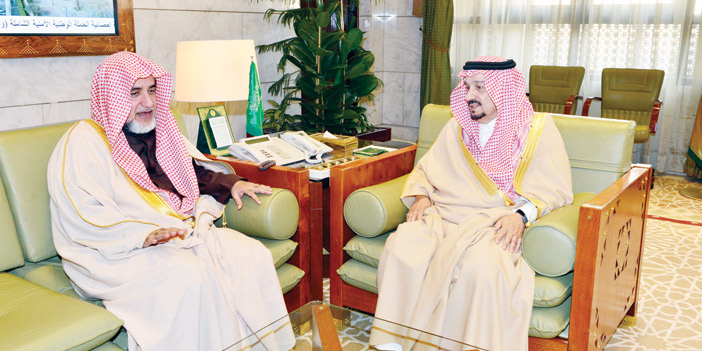    أمير منطقة الرياض يستقبل وزير الشئون الإسلامية