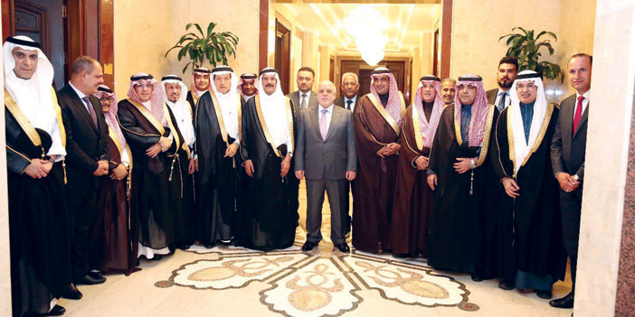   رئيس الوزراء العراقي في صورة جماعية مع الوفد الإعلامي السعودي