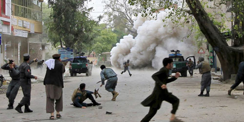 مقتل شخصين في هجوم بقنبلة في أفغانستان 