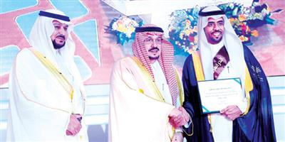الأمير فيصل بن بندر: جامعة الأمير سطام أصبحت علماً بارزاً في مسيرتنا التعليمية 