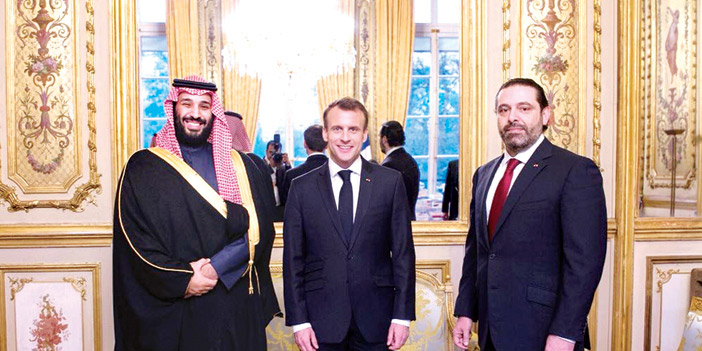 الرئيس الفرنسي يقيم مأدبة عشاء تكريما لسمو ولي العهد 