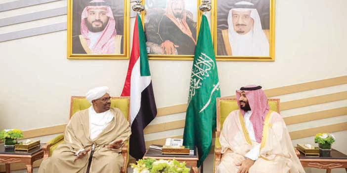  سمو ولي العهد يلتقي الرئيس السوداني