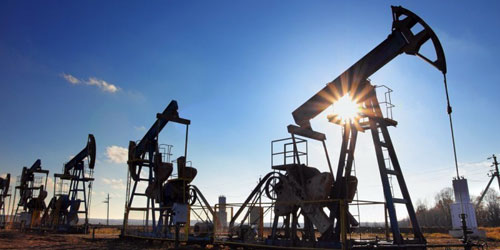 النفط يلامس 75 دولاراً لأول مرة منذ 2014 