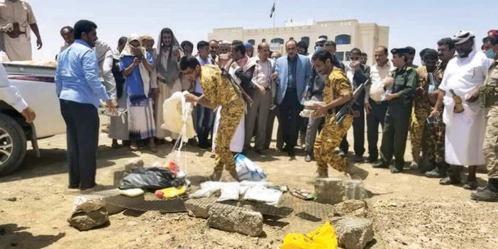  الأمن اليمني يتلف كميات الحشيش المضبوطة