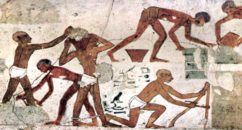 باحث مصري: الفراعنة أسسوا أول نقابة للعمال في التاريخ 