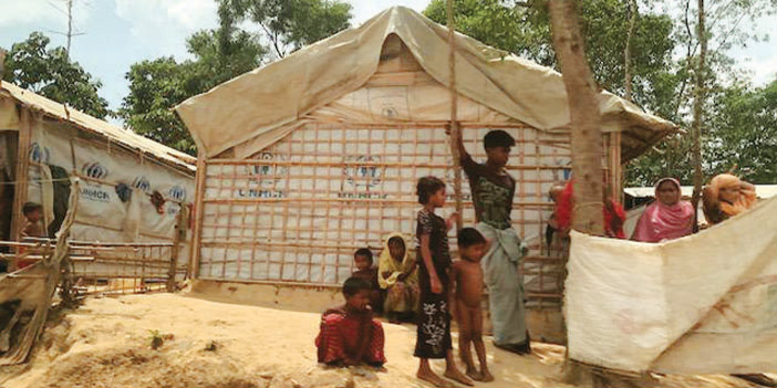  مخيمات اللاجئين الروهينغيا العالقين على الحدود بين بنغلاديش وميانمار