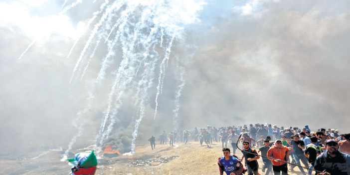  طيران الاحتلال يقصف الفلسطينيين في غزة