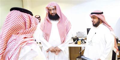 الأمين العام لبر الرياض يطلع على مشاريع وبرامج فرع الربوة خلال رمضان 