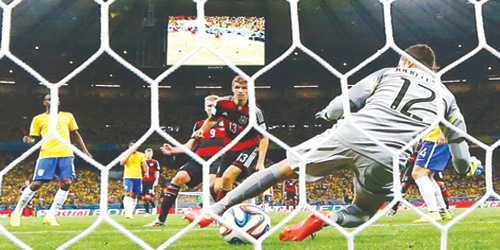  من المباراة التاريخية بين ألمانيا والبرازيل بمونديال 2014