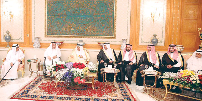   لقطات من الاحتفال الذي أقامه عبدالرحمن فقيه لسمو الأمير أحمد بن عبدالعزيز