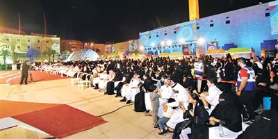 30 حافلة لنقل زوار احتفالات العيد بساحات منطقة قصر الحكم 