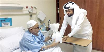(ماسك) تعايد المرضى بمجمع الملك سعود الطبي 