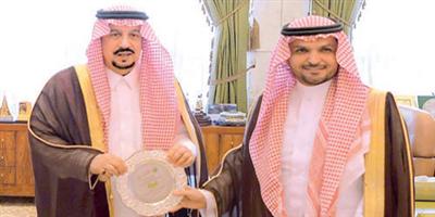 أمير منطقة الرياض يكرم «زين السعودية» لرعايتها فعاليات العيد 