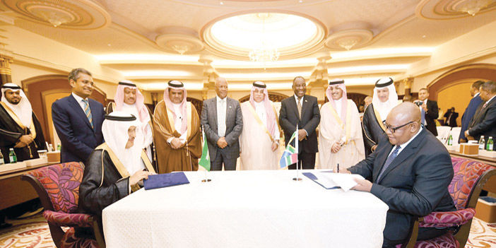  جانب من توقيع الاتفاقية واجتماع رجال الأعمال السعودي / الجنوب أفريقي