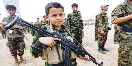  الحوثيون يستغلون الأطفال في القتال ويزجون بهم في معاركهم الخاسرة