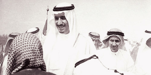  لحظة وصول أمير منطقة الرياض في ذلك الوقت الملك سلمان حفظة الله