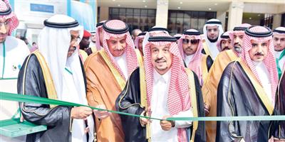 الأمير فيصل بن بندر: فخور بالروح الوطنية التي جسدها أبناء الجامعات في المعرض 