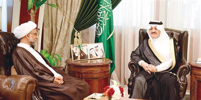 الأمير سعود بن نايف يستقبل وفداً من مشايخ وأعيان محافظة القطيف 