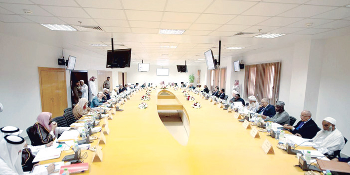 اجتماع المجلس بحضور أكثر من 45 عضواً من كبار علماء ووزراء الدول الإسلامية