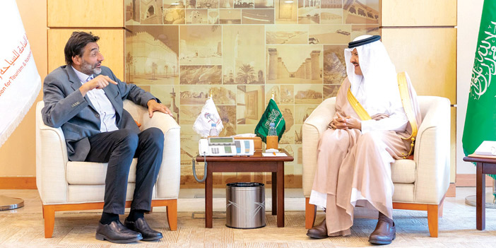 الأمير سلطان بن سلمان يلتقي سفيري أستراليا وأذربيجان لدى المملكة 