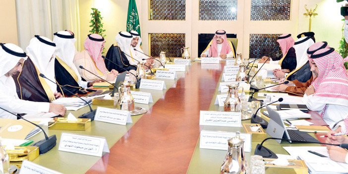  الأمير فيصل بن بندر يرأس الاجتماع البيئي