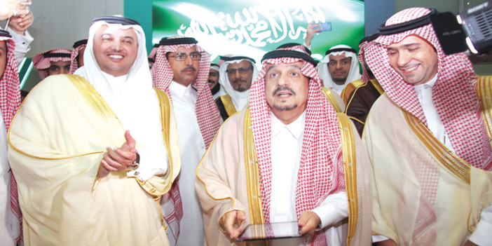  فيصل بن بندر خلال رعايته أمس حفل افتتاح معرض «سكني إكسبو» في مركز الرياض الدولي للمعارض