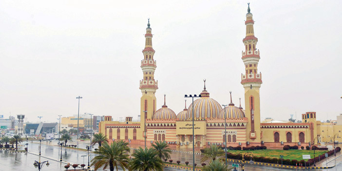  الحضارة الإسلامية في الفن المعماري بالمنطقة