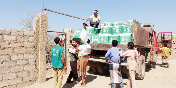  توزيع المساعدات في محافظة الضالع