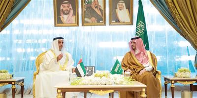 وزير الداخلية استعرض مع نظيره الإماراتي التطورات الخليجية والعربية والدولية 