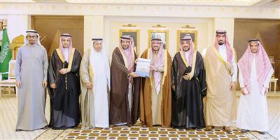 الأمير فيصل بن مشعل يستقبل أعضاء مجلس إدارة شركة القصيم للخدمات الطبية 